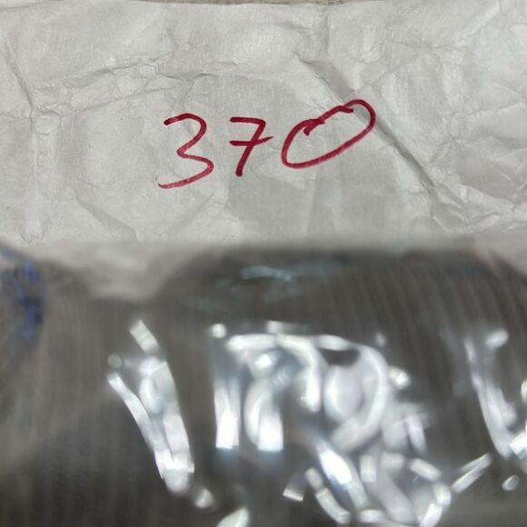 BCBGMAXAZRIA AXEL RUFFLE TRIM SLEEVELESS OPEN KNIT TOP BLOUSE LIGHT GRAY‎ MEDIUM - Picture 9 of 9